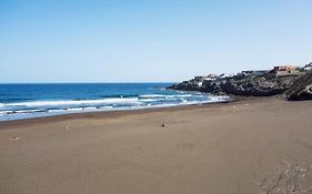 Harmony Beach House - 2Br Sea Views Terrace